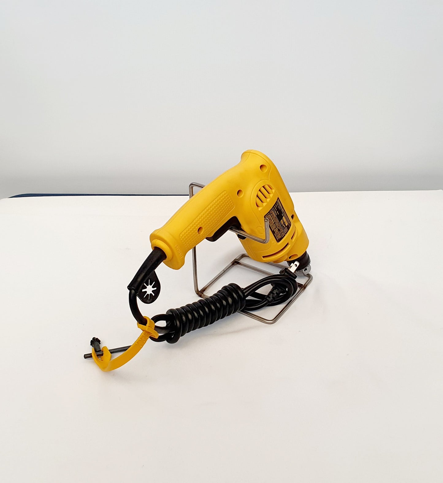 DEWALT TALADRO DE ROTACION 1/4" DWD010