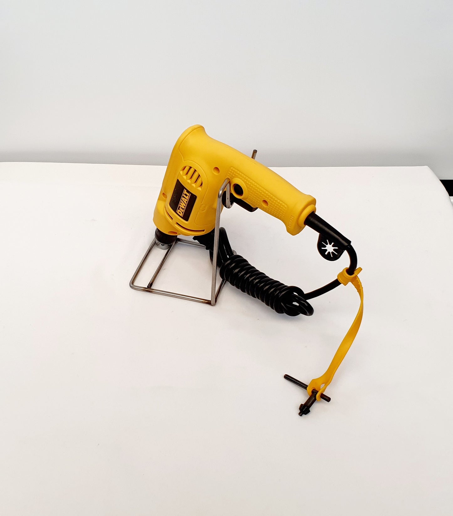 DEWALT TALADRO DE ROTACION 1/4" DWD010