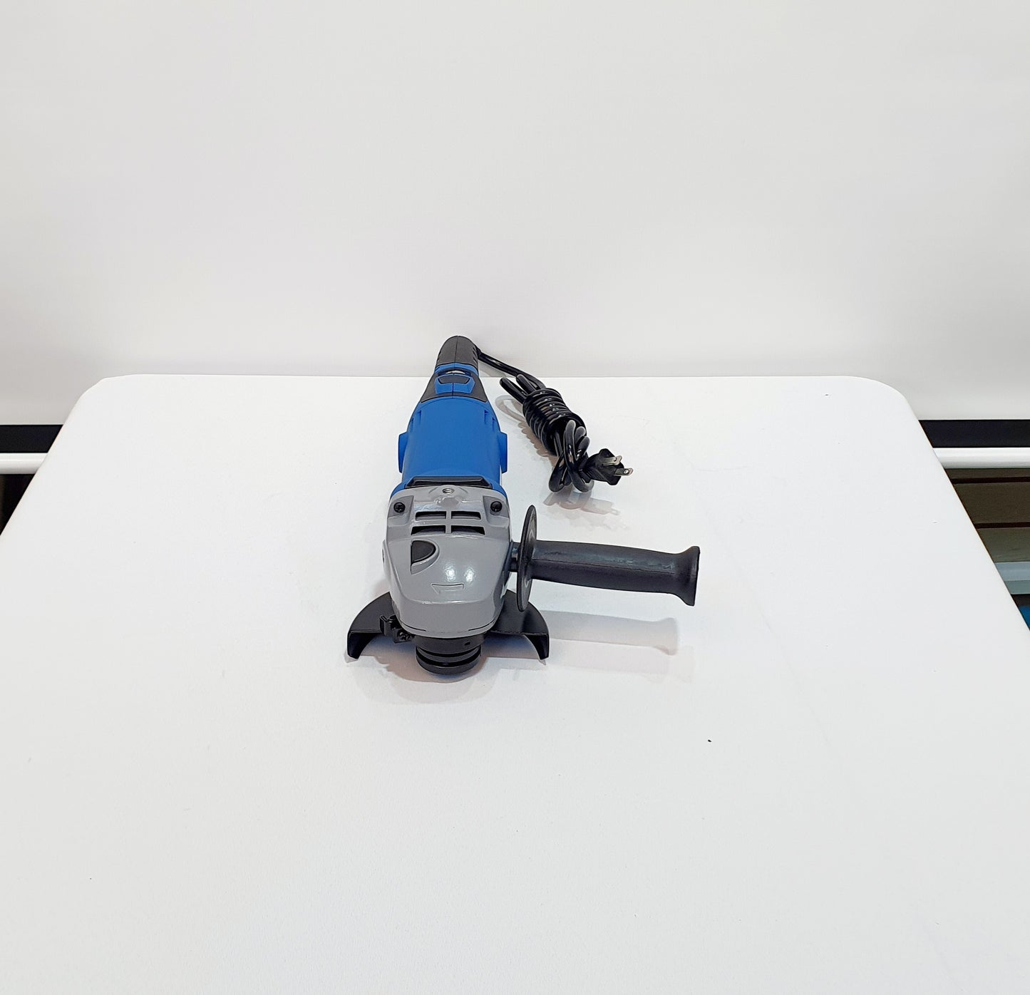 ELITE PULIDORA DE 4-1/2" 1200W VEOCIDAD VARIABLE AG1165