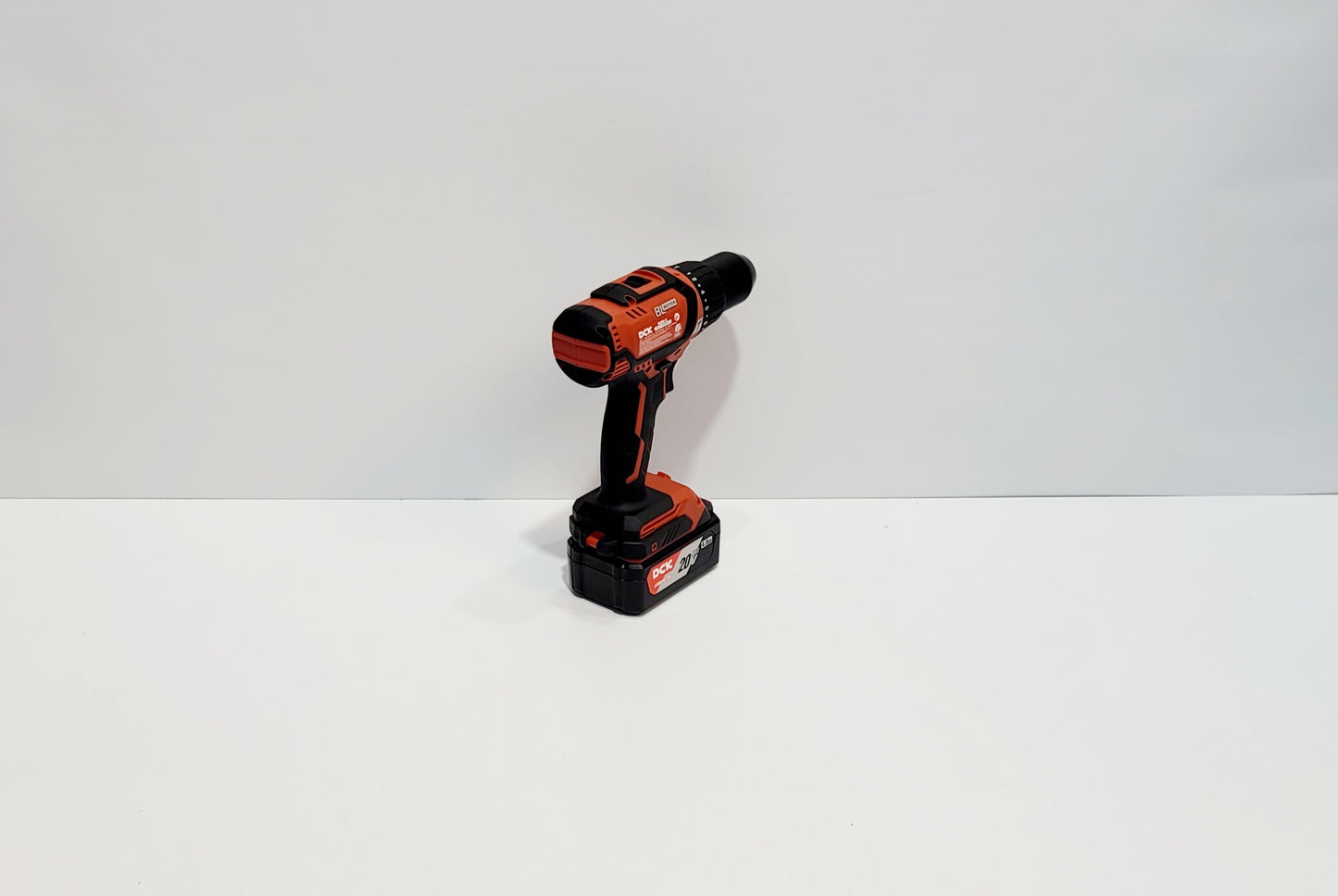 DCK TALADRO INALAMBRICO PERCUTOR DE 1/2" 20V KDJZ05-13