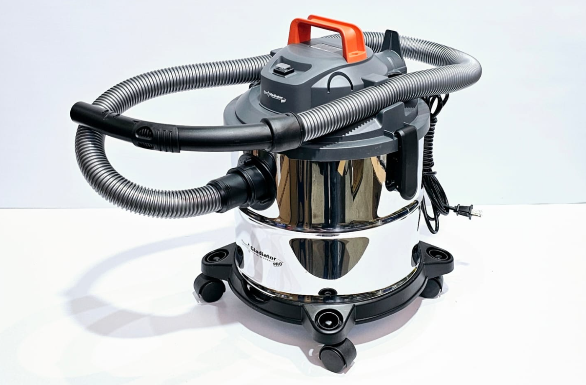 GLADIATOR PRO ASPIRADORA SECO-HUMEDO Y SOPLADOR 20L 1200W A820/1/120