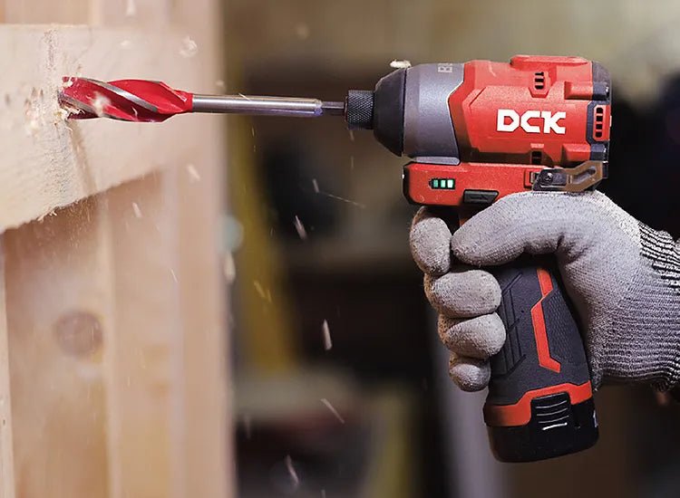 DCK COMBO TALADRO PERCUTOR INALAMBRICO 3/8" 12V + ATORNILALDOR DE IMPACTO 12V KDKIT25