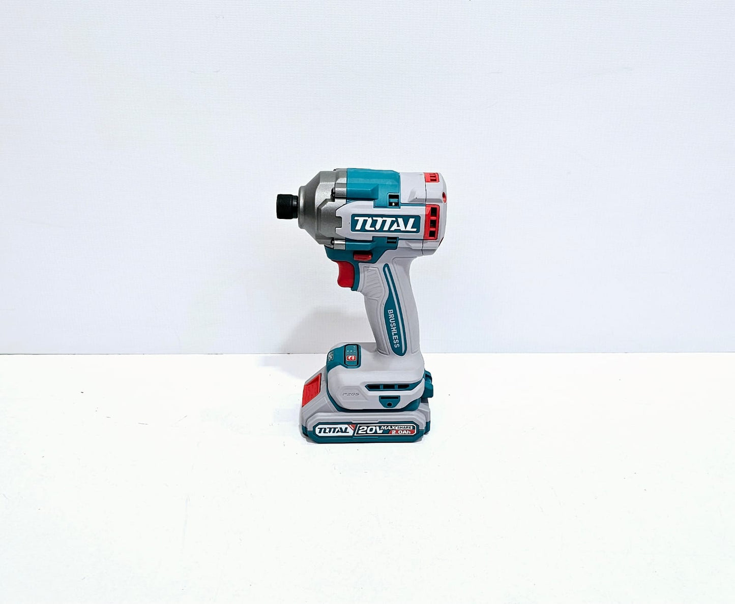 TOTAL ATORNILLADOR DE IMPACTO 20V + ESTUCHE Y ACCESORIOS - UTIRLI2028