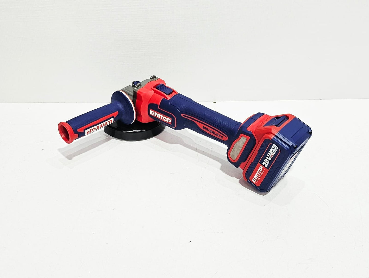 EMTOP PULIDORA INALAMBRICA 20V ULAG211541