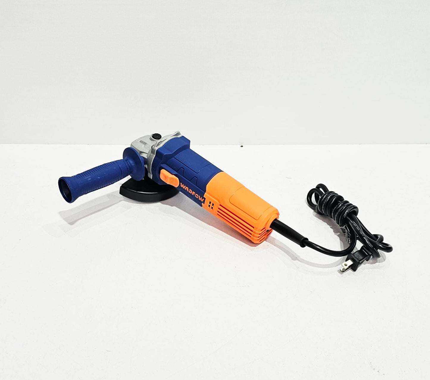 WADFOW PULIDORA 110V 60HZ 710W 4-1/2 12000RPM UWAG15761