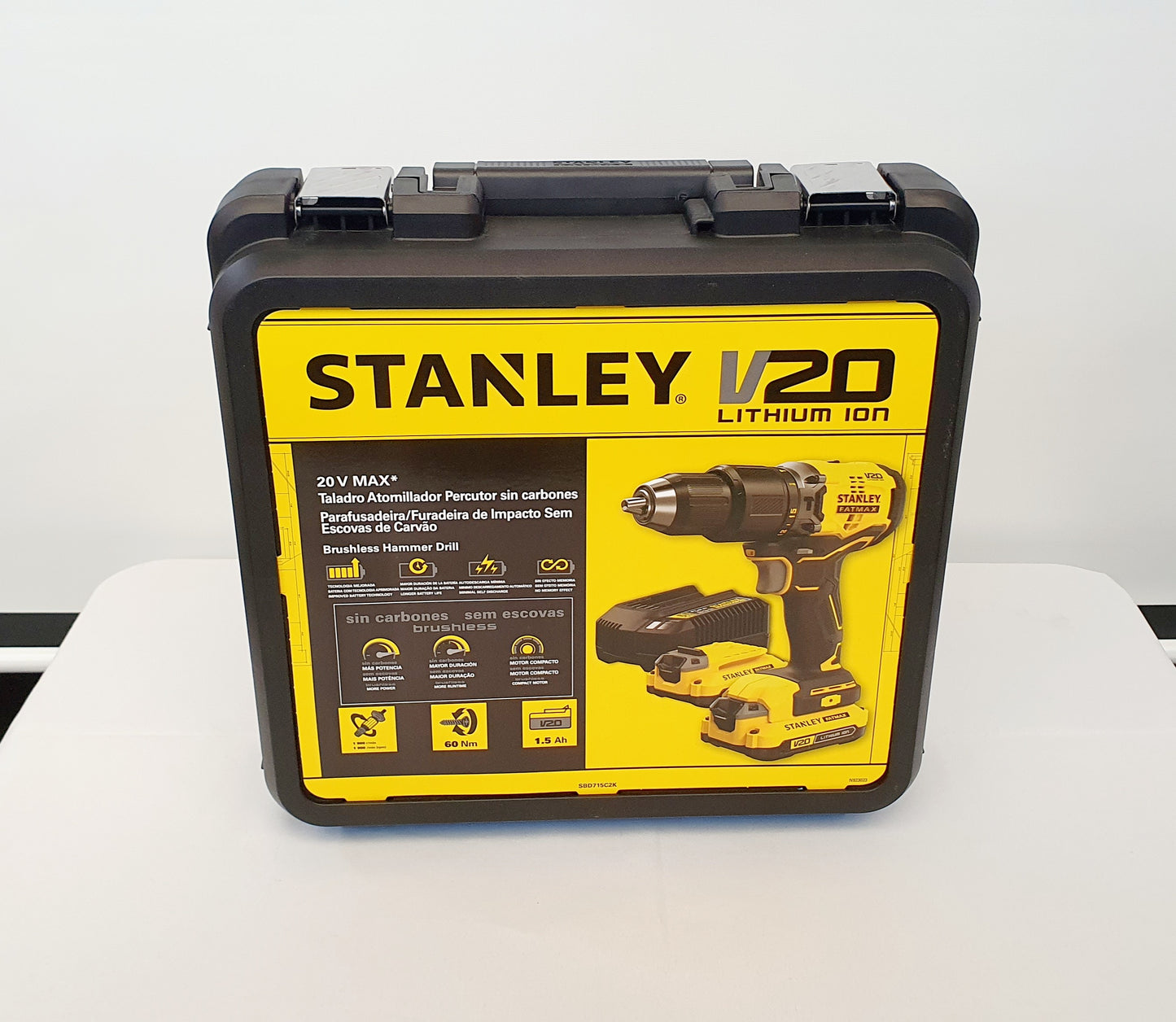 STANLEY TALADRO PERCUTOR INALAMBRICO DE 1/2" 20V BRUSHLESS SBD710C2K-B3