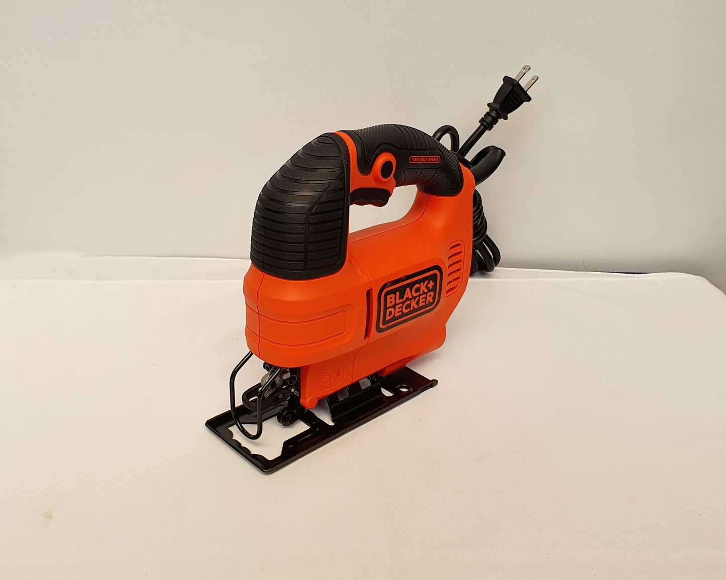 BLACK+DECKER SIERRA CALADORA 550W KS701E