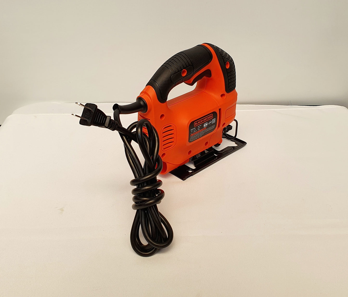 BLACK+DECKER SIERRA CALADORA 550W KS701E