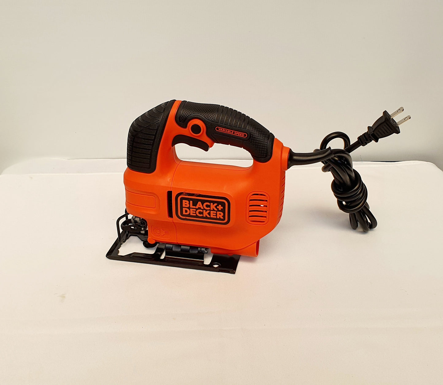 BLACK+DECKER SIERRA CALADORA 550W KS701E