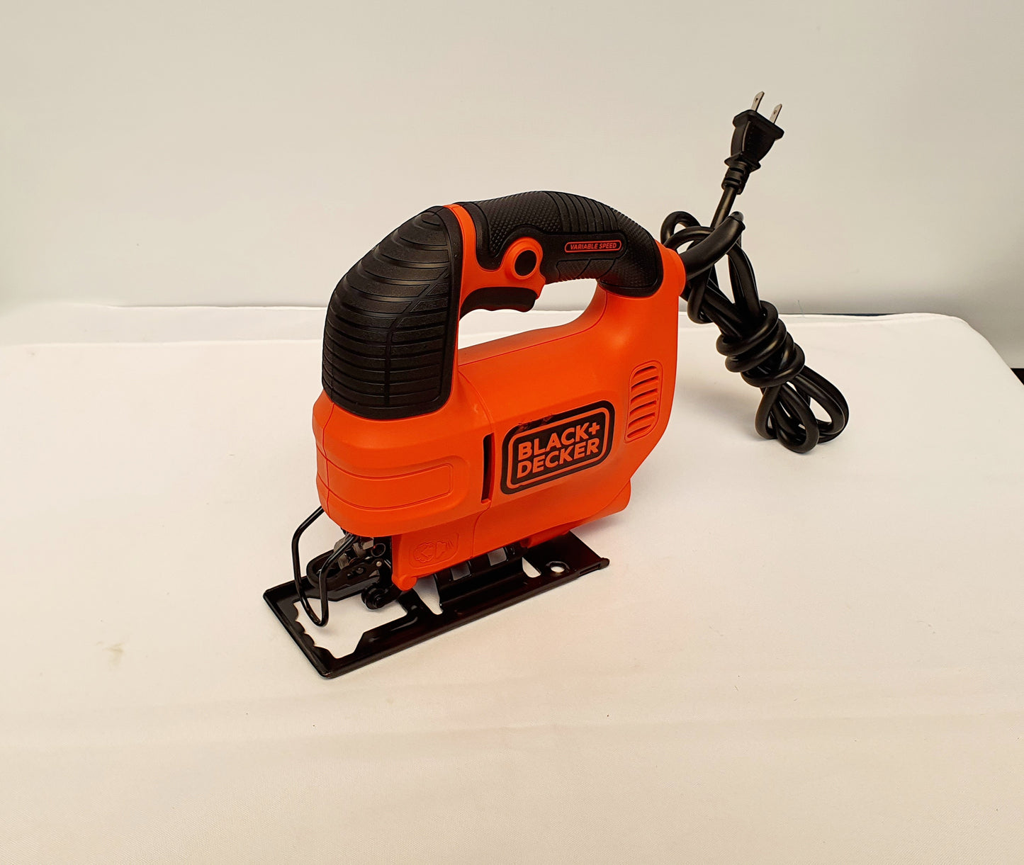 BLACK+DECKER SIERRA CALADORA 550W KS701E