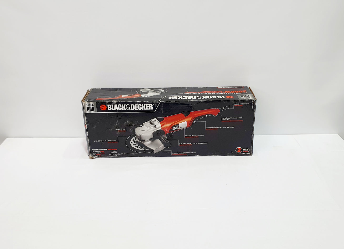 BLACK&DECKER PULIDORA DE 9" 2000W KG2000