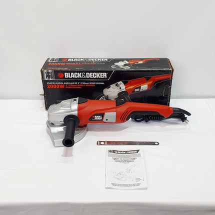 BLACK&DECKER PULIDORA DE 9" 2000W KG2000