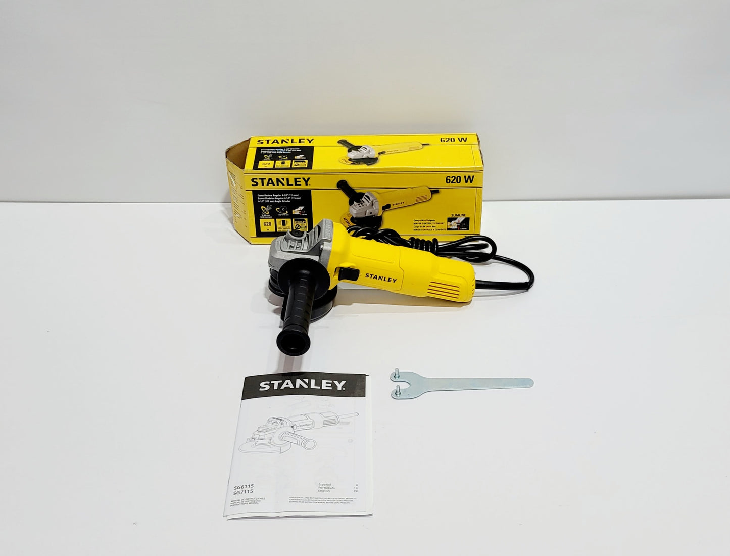 STANLEY PULIDORA DE 4-1/2" 620W SG6115