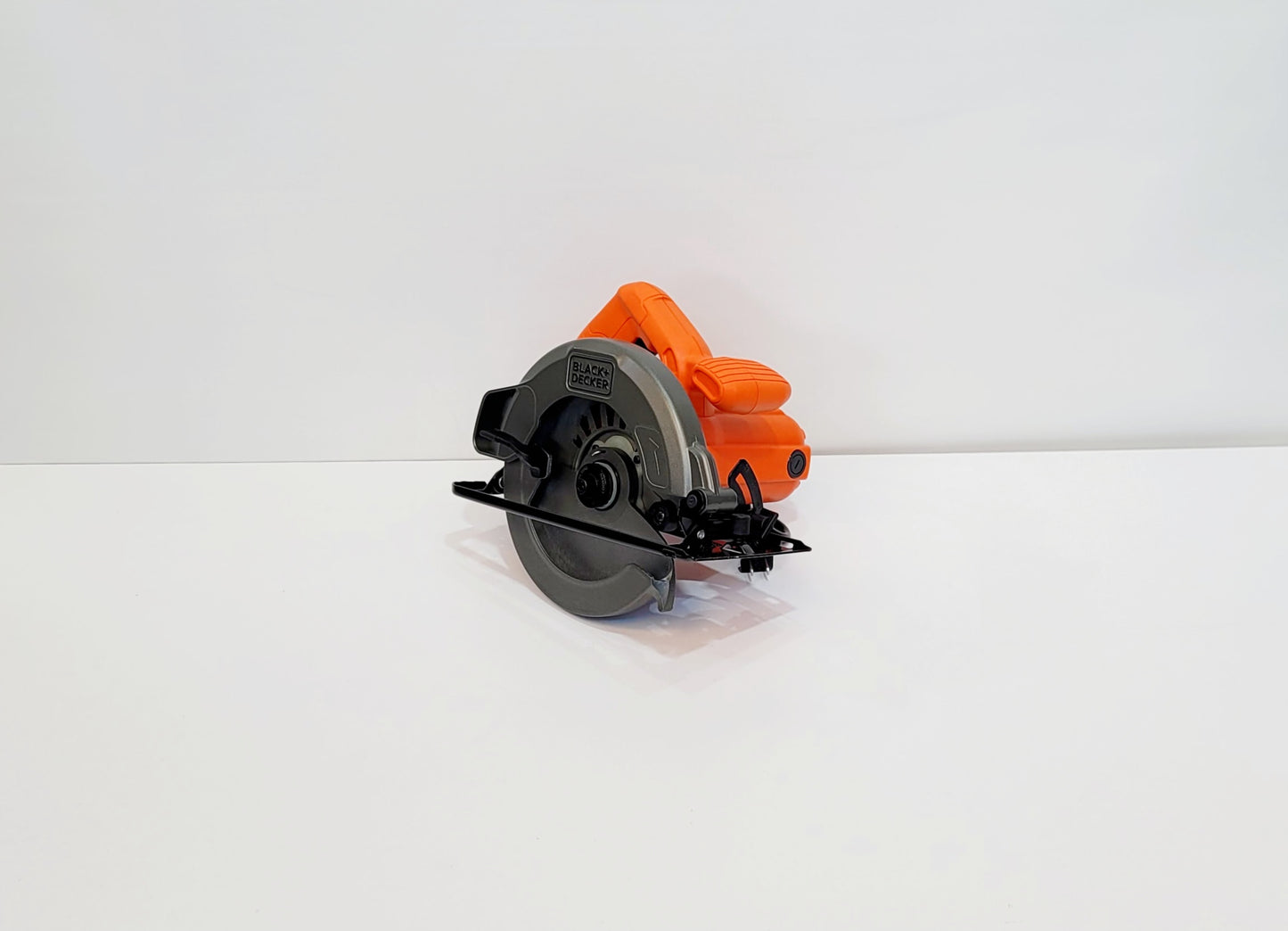 BLACK+DECKER CIERRA CIRCULAR 7-1/4" 1400W CS1004