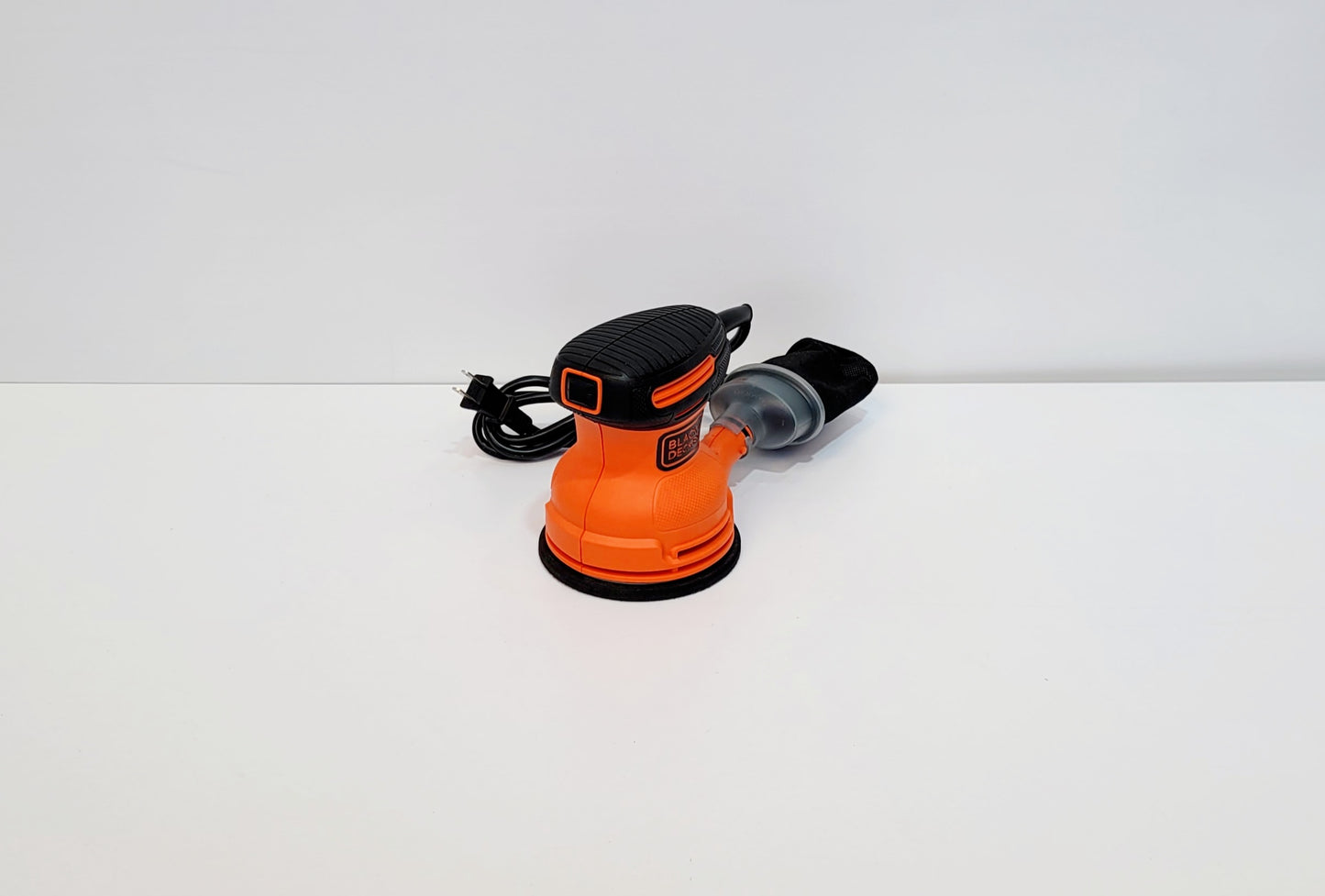 BLACK+DECKER LIJADORA ROTO ORBITAL