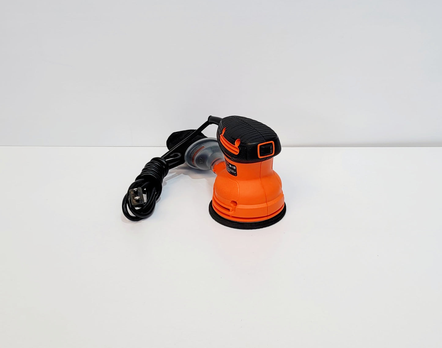 BLACK+DECKER LIJADORA ROTO ORBITAL