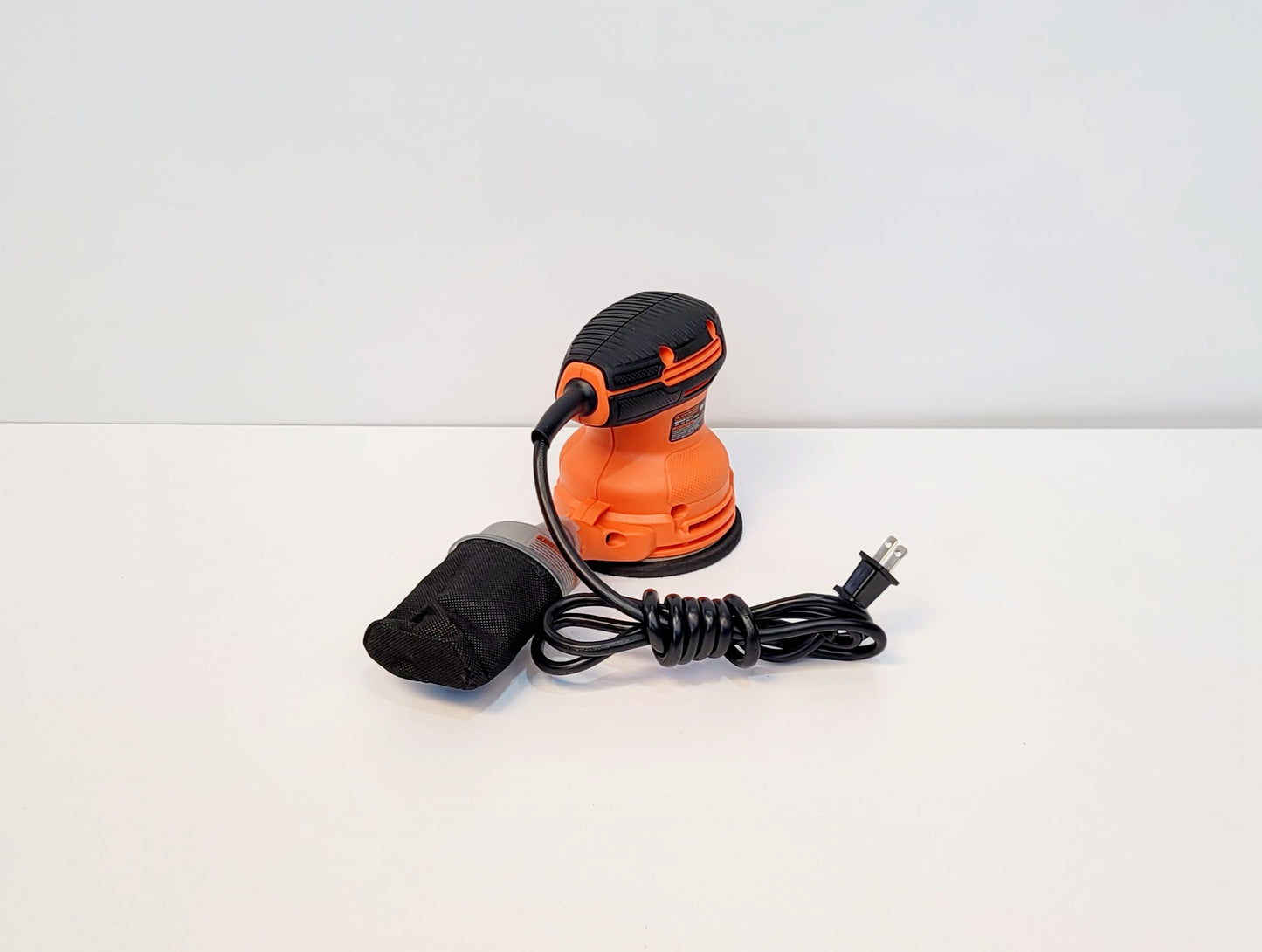 BLACK+DECKER LIJADORA ROTO ORBITAL