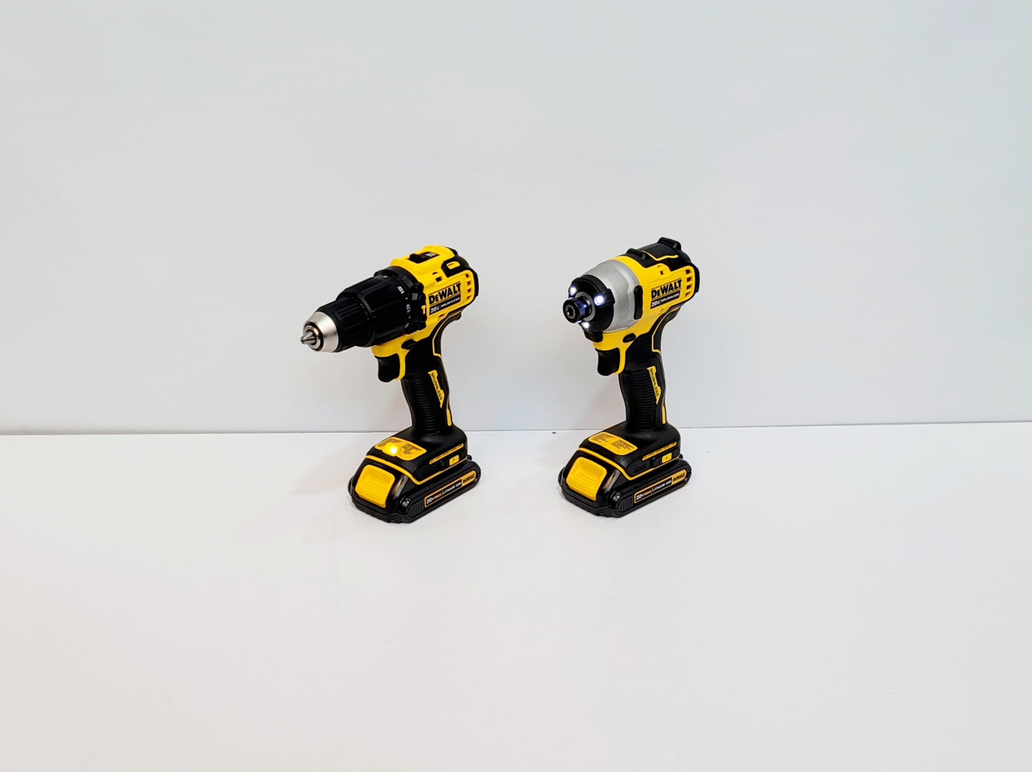 DEWALT COMBO TALADRO INALAMBRICO 1/2" Y ATORNILLADOR DE IMPACTO ATOMIC 20V DCK278C2