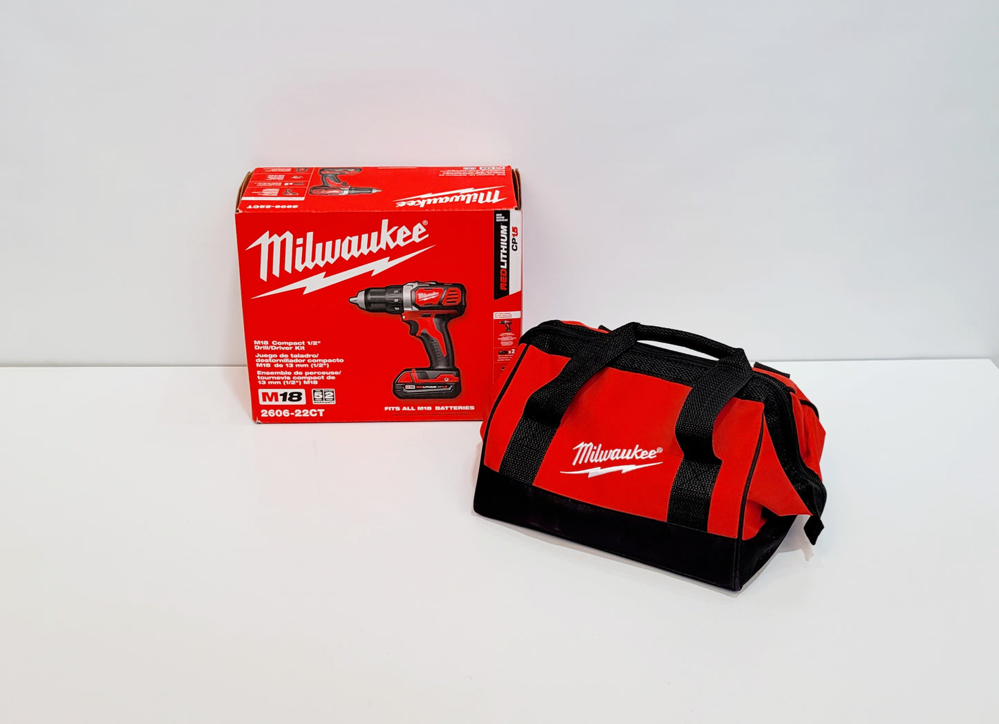 MILWAUKEE TALADRO INALAMBRICO DE 1/2" 2606-22CT