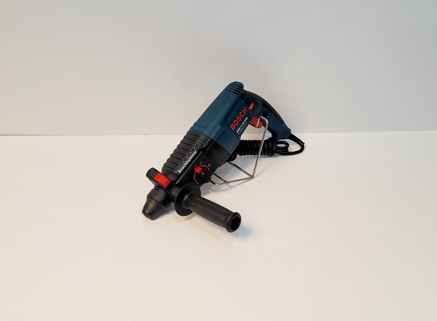 BOSCH ROTOMARTILLO PROFESIONAL SDS PLUS GBH 2-26 DRE