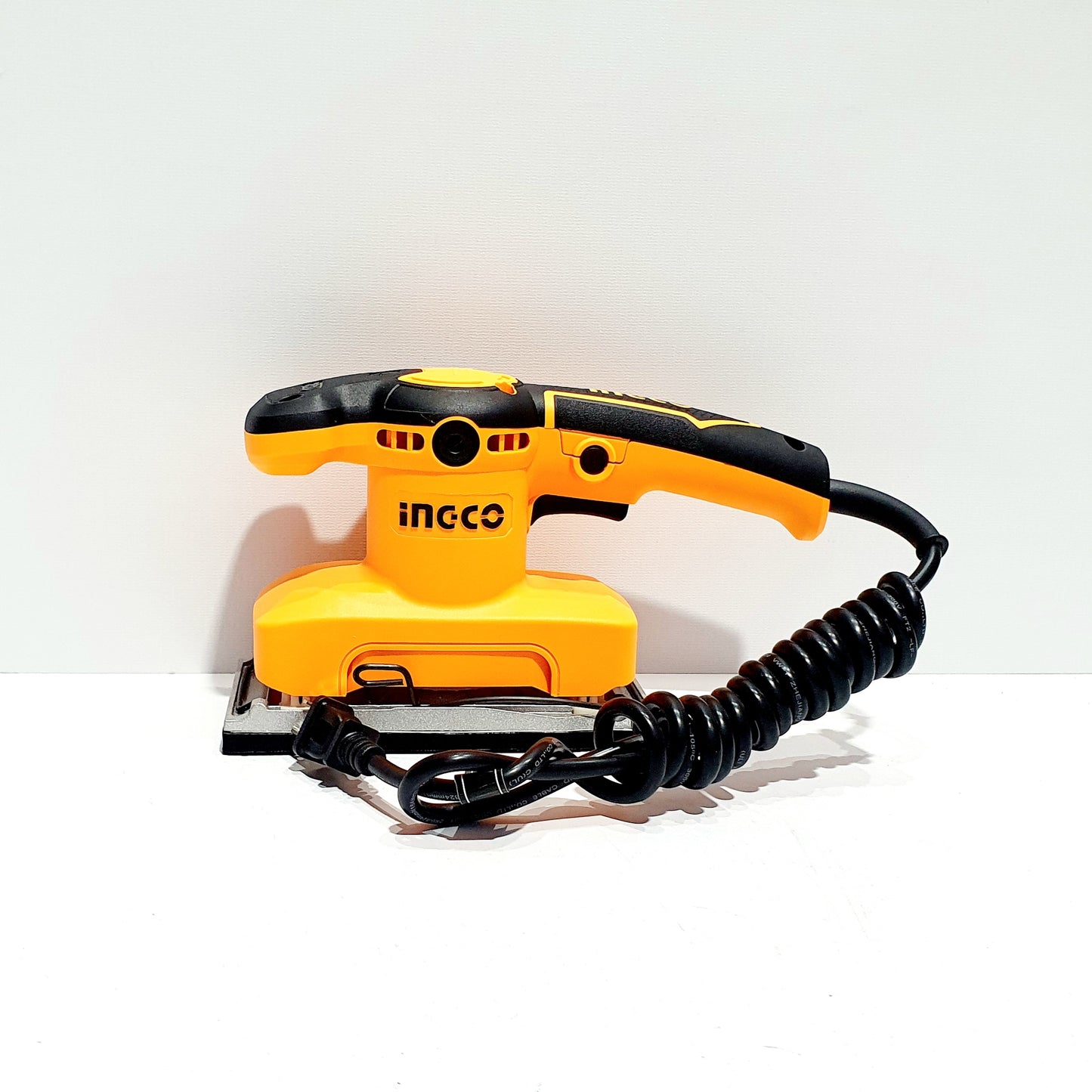 INGCO LIJADORA ORBITAL 320W UFS3208