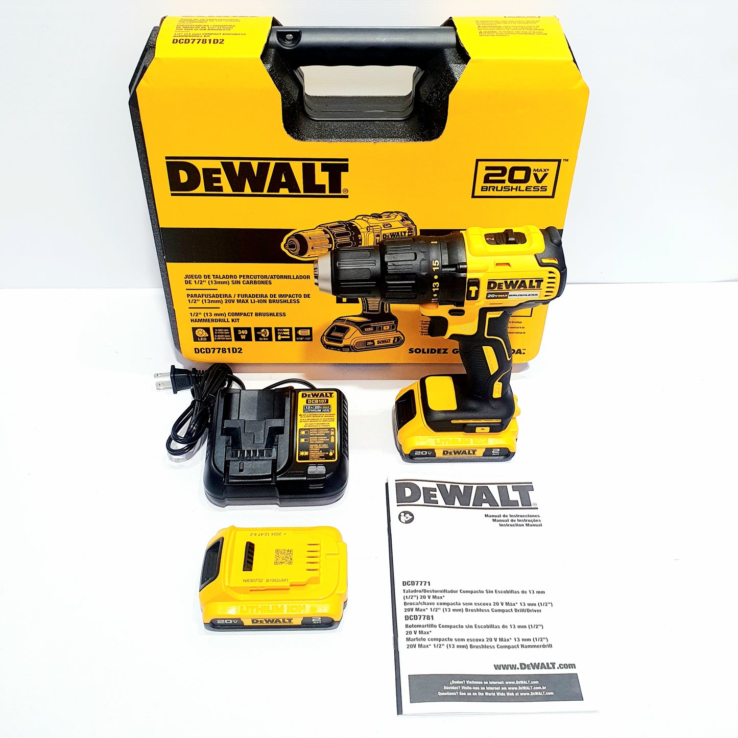 DEWALT JUEGO DE TALADRO PERCUTOR/ATORNILLADOR DE 1/2" SIN CARBONES DCD7781D2