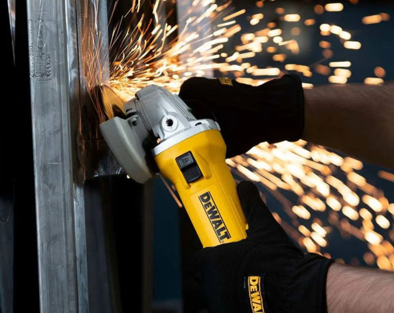 DEWALT PULIDORA 4-1/2" 750W DWE750