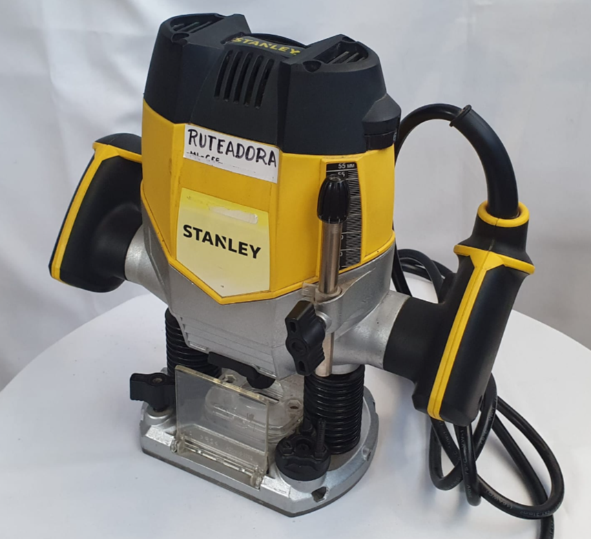 STANLEY RUTEADORA FRESADORA/REBAJADORA DE COLUMNAS - STRR1200