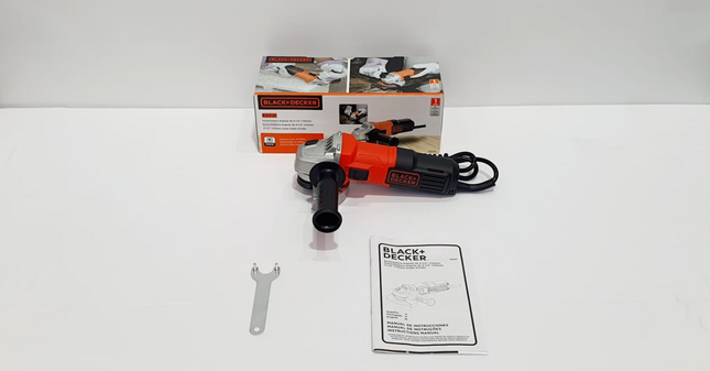 BLACK+DECKER ESMERILADORA ANGULAR DE 4-1/2"