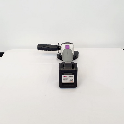 NEO ESMERILADORA RECARGABLE DE 4-1/2" - AA1015/20K2