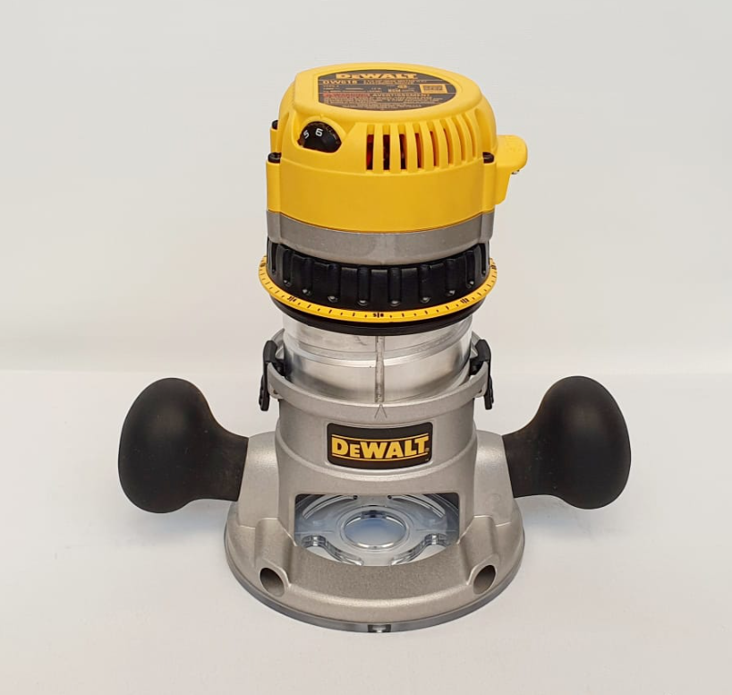 DEWALT RUTEADORA DE 2-1/4 CABALLOS - DW616