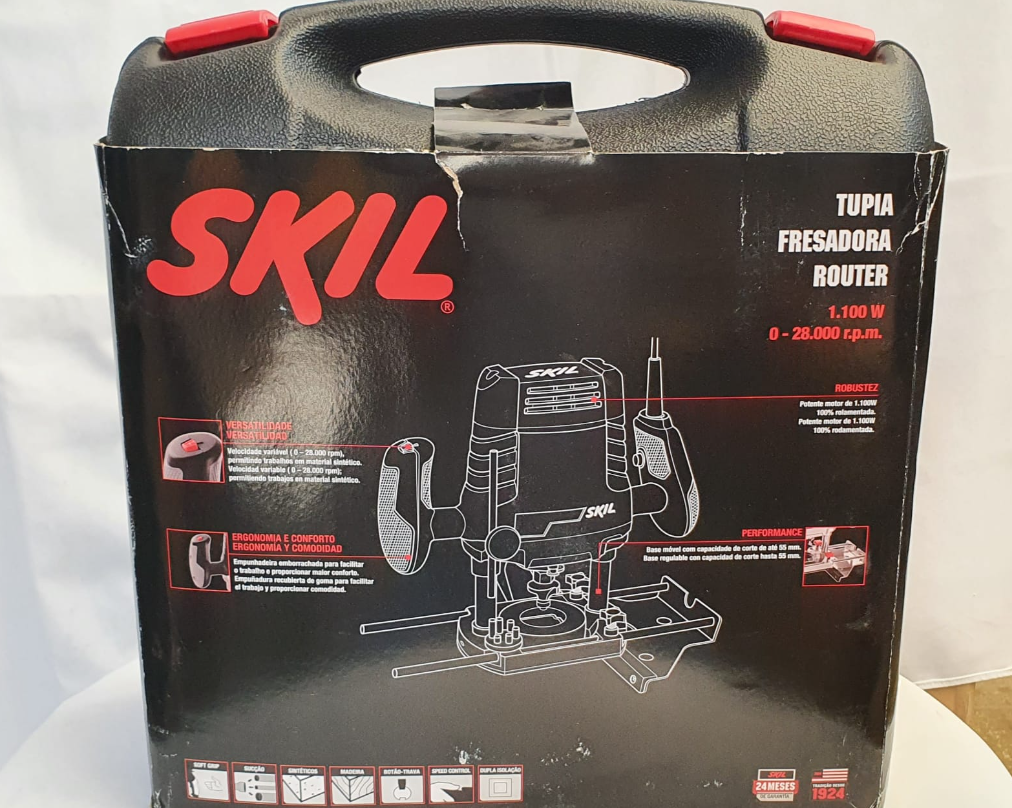 SKIL RUTEADORA 1100W - F0121831Aa