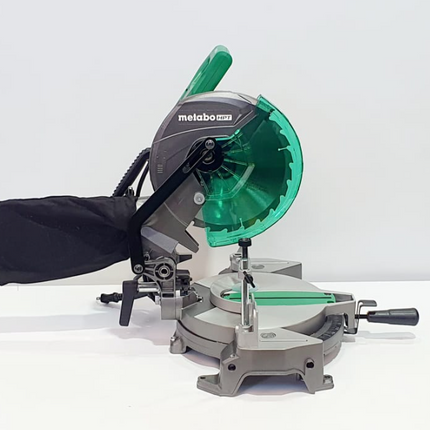 METABO SIERRA INGLETEADORA DE 10"