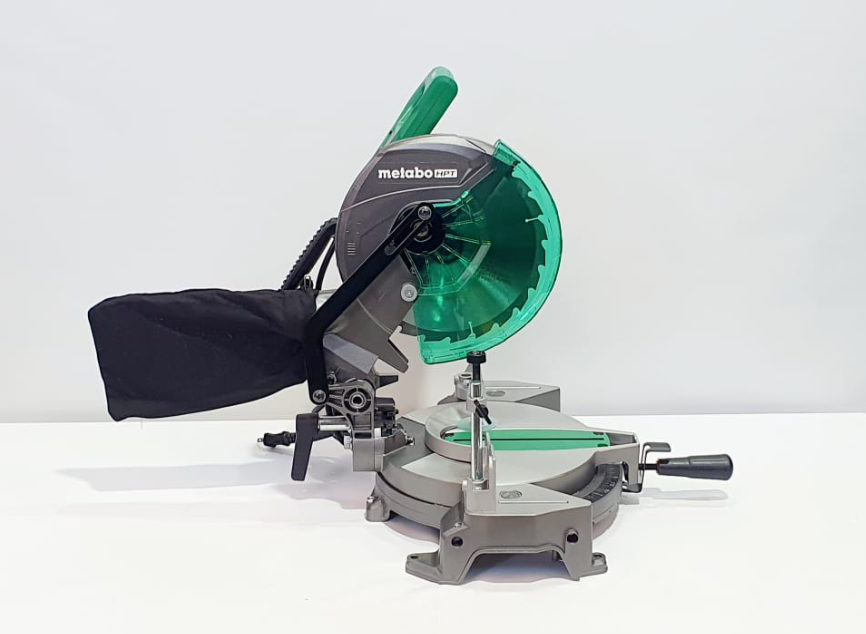 METABO SIERRA INGLETEADORA DE 10"