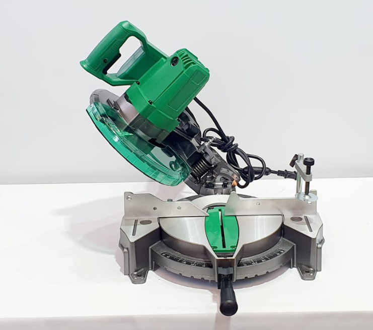 METABO SIERRA INGLETEADORA DE 10"