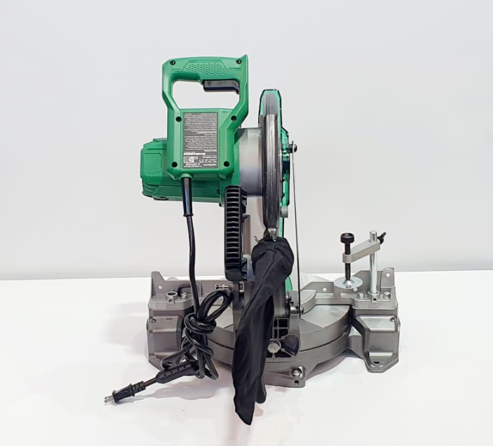 METABO SIERRA INGLETEADORA DE 10"