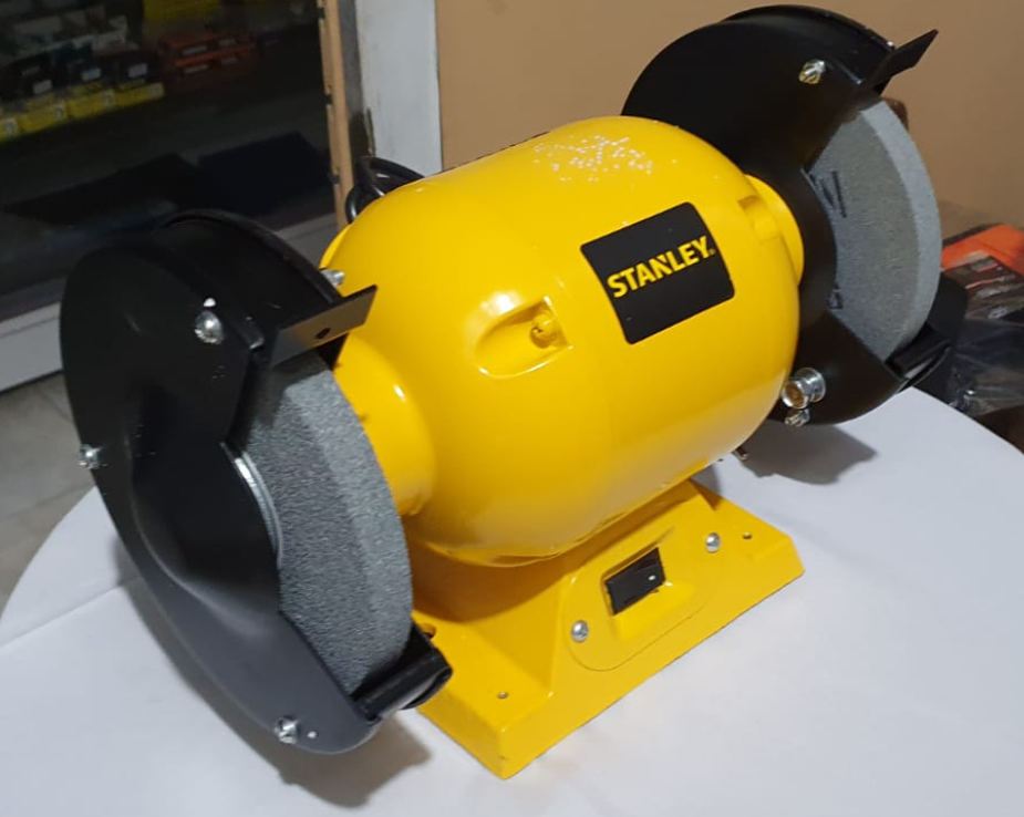 STANLEY ESMERIL DE BANCO DE 6" - STGB3715