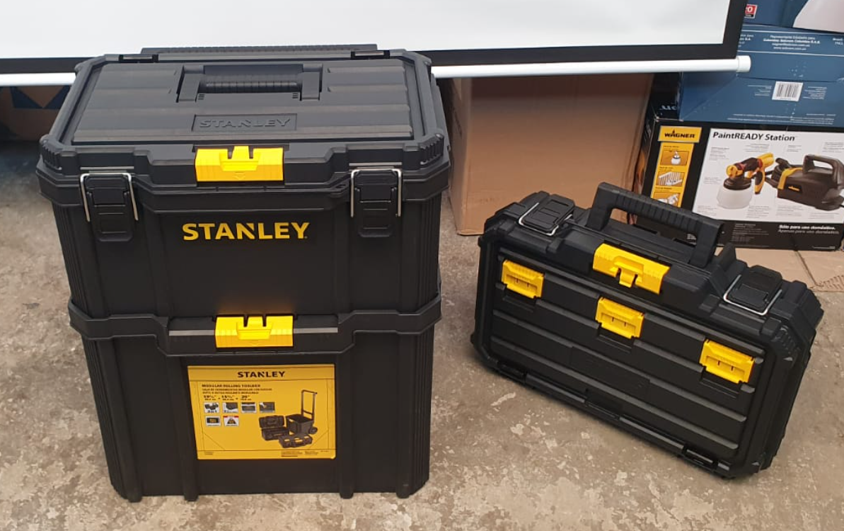 SET DE CAJAS DE HERRAMIENTA STANLEY