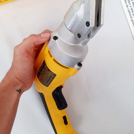 DEWALT CIZALLA CALIBRE 19 CON CABEZA GIRATORIA PARA TRABAJO PESADO - DW890