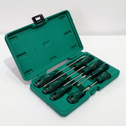 SATA JUEGO DE DESTORNILLADORES DE 8 PIEZAS - ST09306SJ