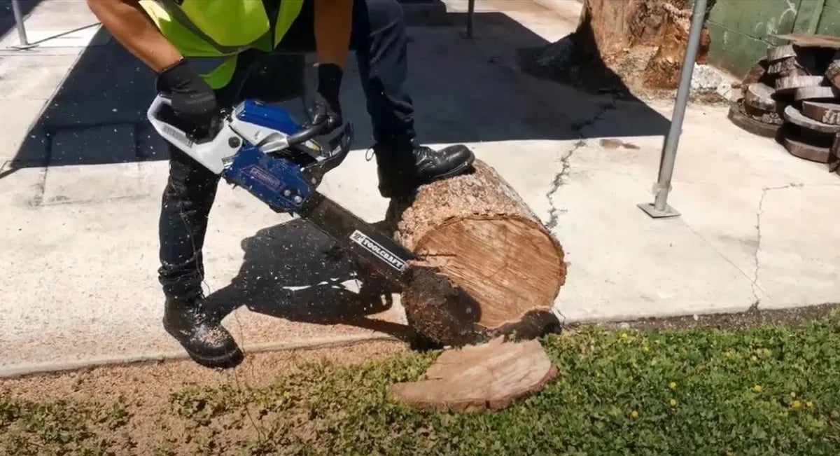 TOOLCRAFT MOTOSIERRA A GASOLINA 22'' TC3886