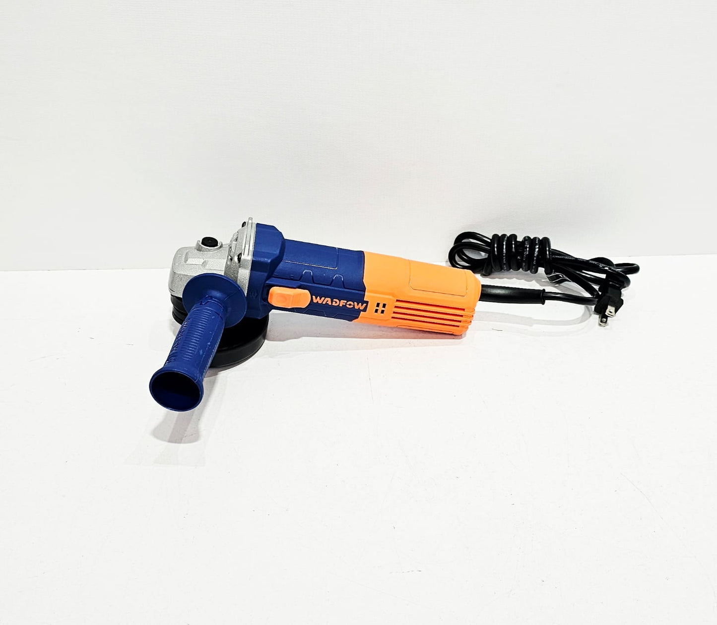 WADFOW PULIDORA 110V 60HZ 710W 4-1/2  12000RPM UWAG15761