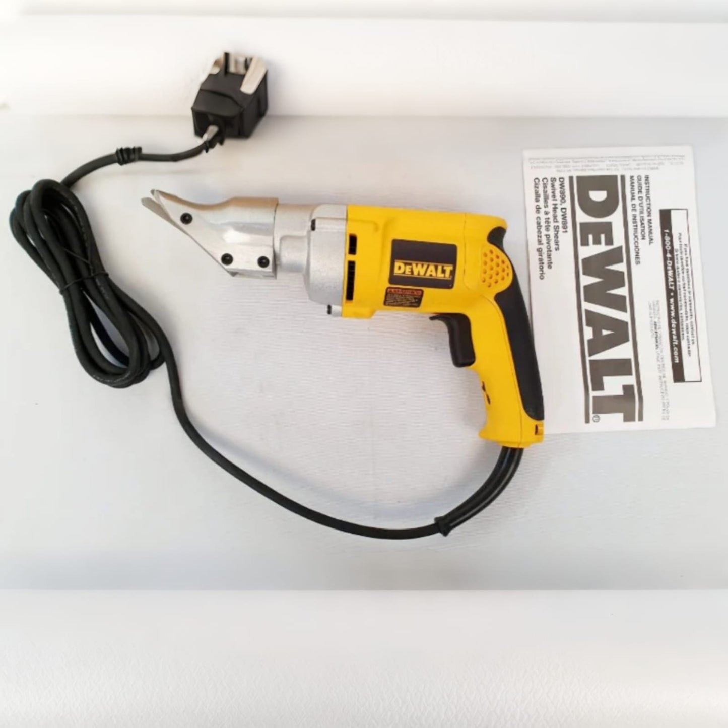 DEWALT CIZALLA CALIBRE 19 CON CABEZA GIRATORIA PARA TRABAJO PESADO - DW890