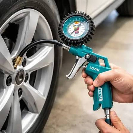 TOTAL INFLADOR CON MANOMETRO 8.5 BAR TAT11601