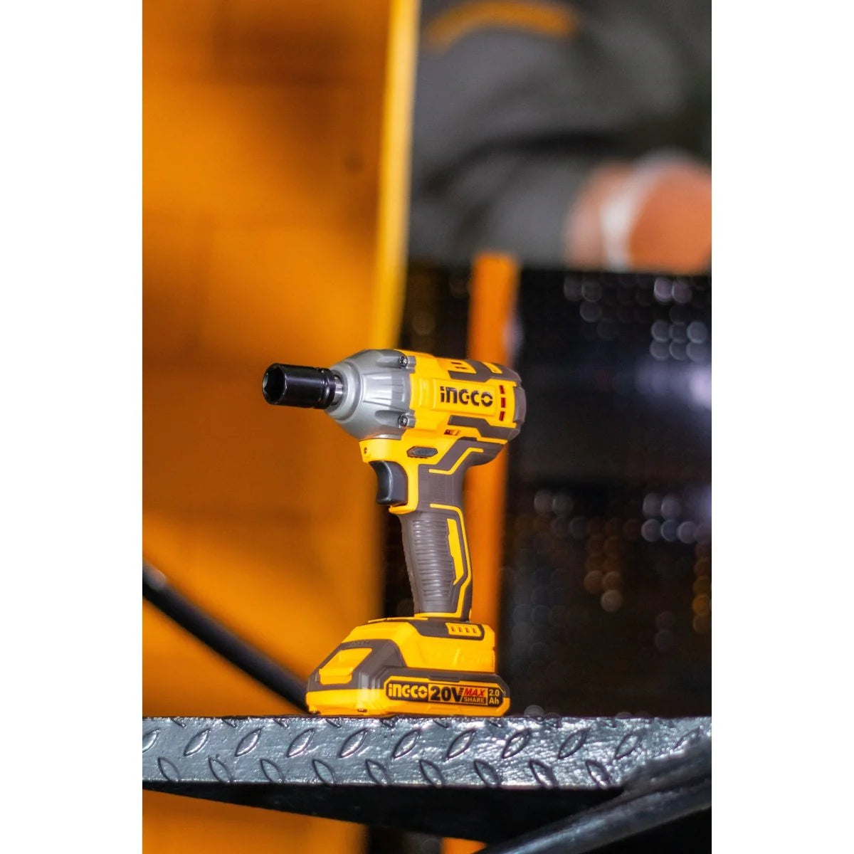 INGCO LLAVE DE IMPACTO INALAMBRICA 20V 500 N.M UCIWLI2050